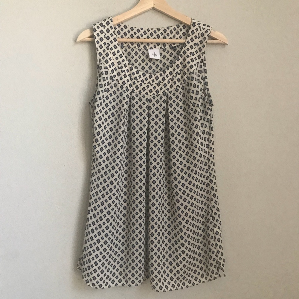 SOLD** CAbi cleo tank top size ivory diamond print - Picture 2 of 6
